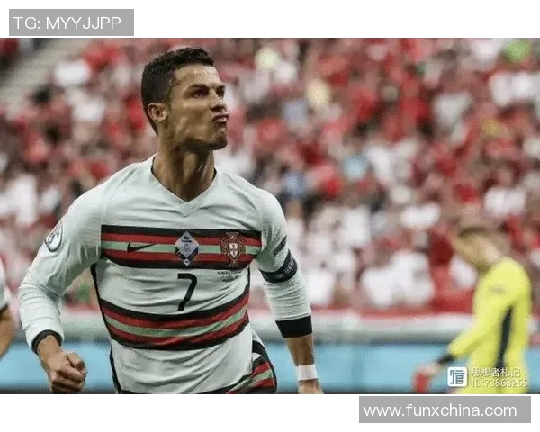 《足球巨星背后的故事与传奇时刻揭示精彩人生》 《足球巨星背后的故事与传奇时刻揭示精彩人生》