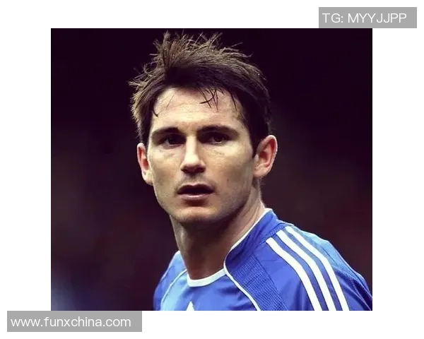 世界足球十大球星技术特点解析及对比分析