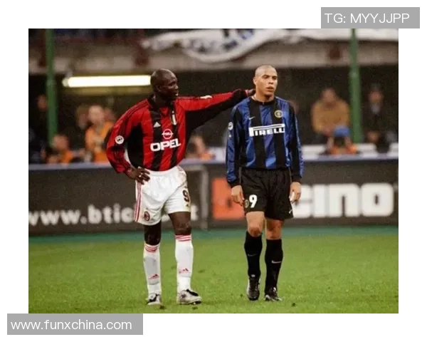 世界足球排名第一球星：如何在巅峰保持荣耀与挑战