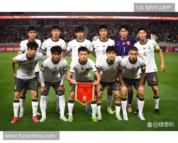 中国首位足球传奇人物:从默默无闻到国家英雄的崛起之路 中国首位足球传奇人物:从默默无闻到国家英雄的崛起之路