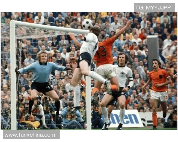 以世界顶级足球明星标志演绎绿茵激情与荣耀时刻