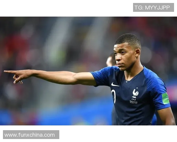 姆巴佩足球卡球星卡价格趋势分析与市场动态探讨