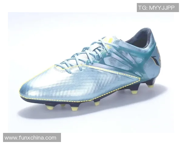 穿X19足球鞋的球星展现超凡技术助力赛场辉煌